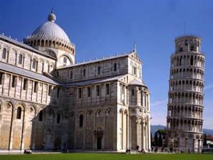 Pisa (88,000 residents) is well known worldwide for its leaning tower. Pisa is a city in Tuscany, Central Italy, on the right bank of the mouth of the River Arno on the Tyrrhenian Sea and is a 1 hour drive from Florence and Peretola airport.